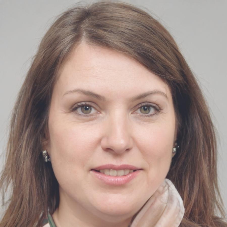 Elena Rodríguez - Especialista en Mercados Emergentes